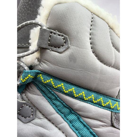 Merrell Grey Snow Crush 3 200g Insulated Kids Sz 6 Waterproof Warm Winter Boots - Picture 9 of 11